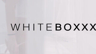 WHITEBOXXX - Chloe Lamour a óriási csöcsű milf