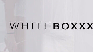 WhiteBoxxx - Charlie Red a termetes csöcsű cseh tinédzser