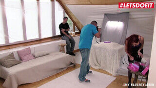MyNaughtyAlbum - Kattie Gold a lotyó cseh lány