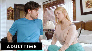 ADULT TIME - Sarah Vandella a óriási keblű nevelő anya