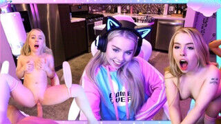 Haley Spades a bájos gamer pipi