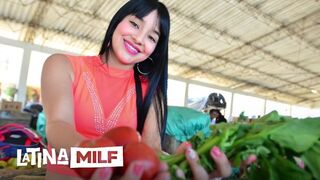 Sofia Galindo forró latin amerikai ánuszát keményen megdugják lucskos muffban