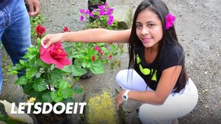 A barna hajú brazil milf-et utcai vadászatban szerezzük be mély dugásra