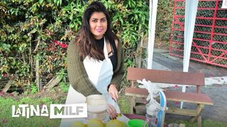 Carmen Lara éhes milf cunija kap mély baszást forró felvétel és dugás közben