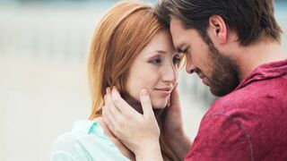 Vörös csábítók Michelle H és Red Fox gyöngéd kufircolása