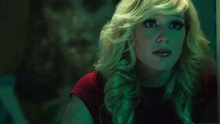 Malena Morgan lágy lesbi játék kiborotvált punciakkal